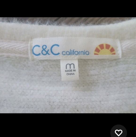 C&C California Creme V-Neck Sweater with Puff Sleeves, Med - Picture 4 of 5